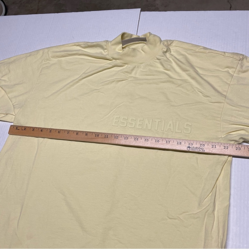 Fear Of God Essentials Mens Size S Pale Yellow Long Sleeve Over Sized T-Shirt - Picture 7 of 9